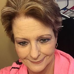 Meet your Posher, Cindy